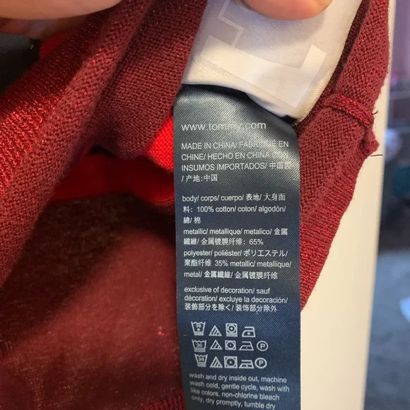 Tommy Hilfiger XL Women’s V-Neck Sweater in Red, White, and Navy - Picture 5 of 5